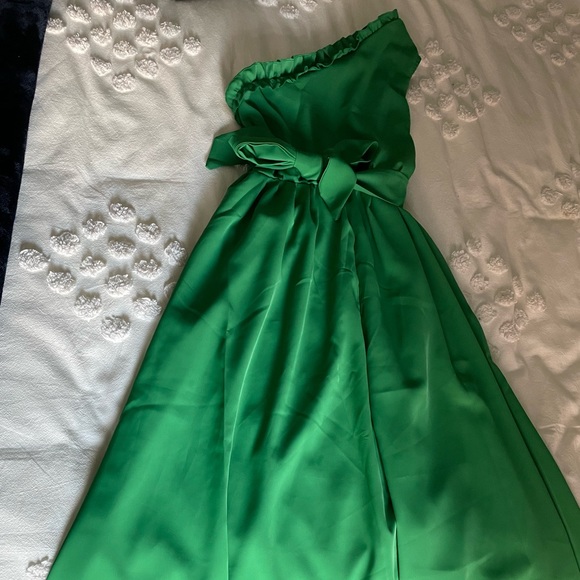 SheIn Dress - Picture 3 of 3